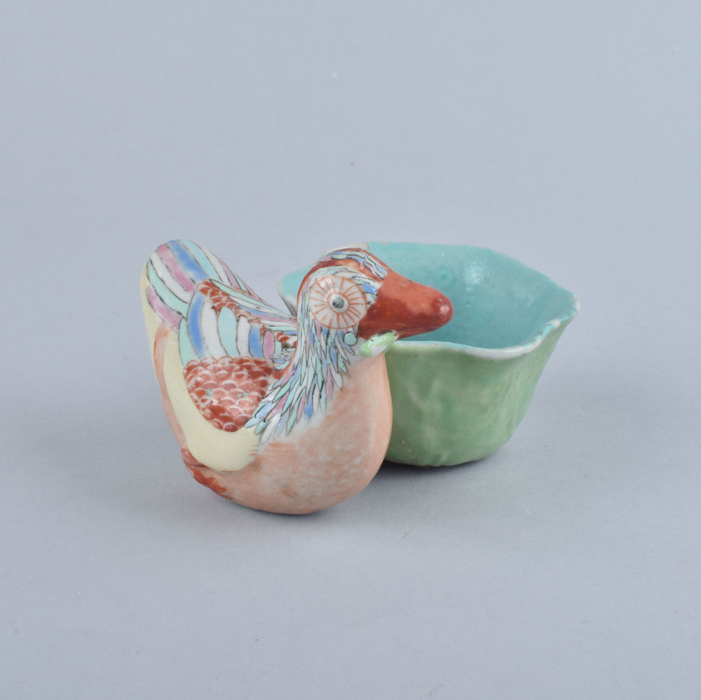 Famille rose Porcelain Qianlong (1735-1795), China Famille rose Porcelain Qianlong (1735-1795), China