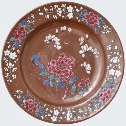 Famille rose Porcelain Qianlong (1735-1795), China Famille rose Porcelain Qianlong (1735-1795), China