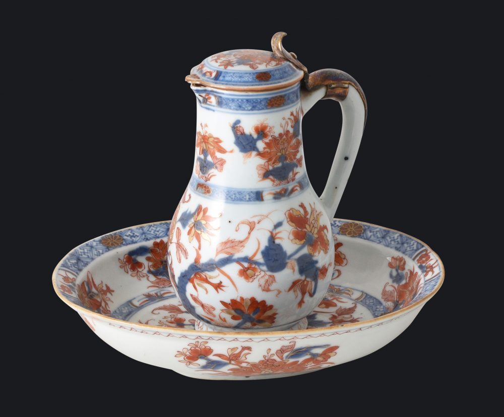 Porcelain Kangxi (1662-1722), China Porcelain Kangxi (1662-1722), China