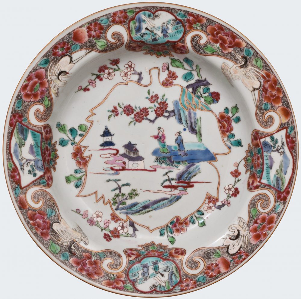 Famille rose Porcelain Yongzheng (1723-1735), China Famille rose Porcelain Yongzheng (1723-1735), China