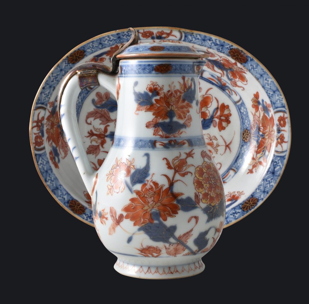 Porcelain Kangxi (1662-1722), China Porcelain Kangxi (1662-1722), China