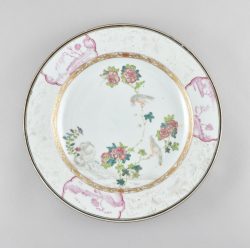 Famille rose Porcelain Yongzheng (1723-1735), ca. 1730-1740, China Famille rose Porcelain Yongzheng (1723-1735), ca. 1730-1740, China