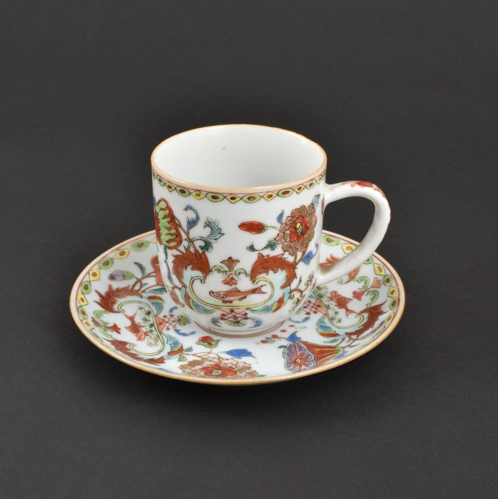 Famille rose Porcelain Qianlong (1735-1795), ca. 1745, China Famille rose Porcelain Qianlong (1735-1795), ca. 1745, China
