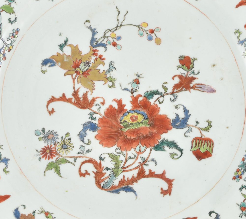 Famille rose Porcelaine Qianlong (1735-1795), ca. 1745, China Famille rose Porcelaine Qianlong (1735-1795), ca. 1745, China