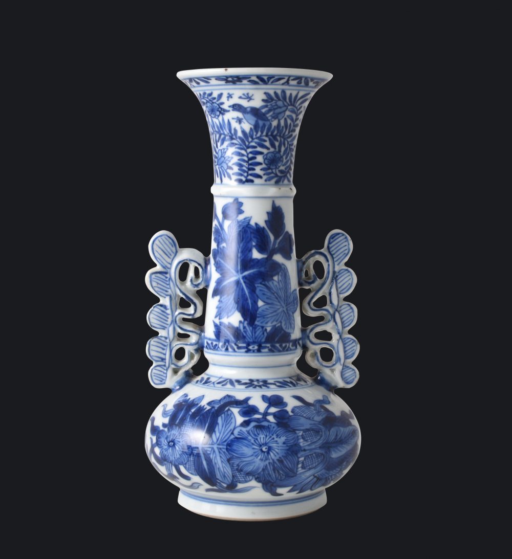 Porcelain Kangxi (1662-1722), China Porcelain Kangxi (1662-1722), China
