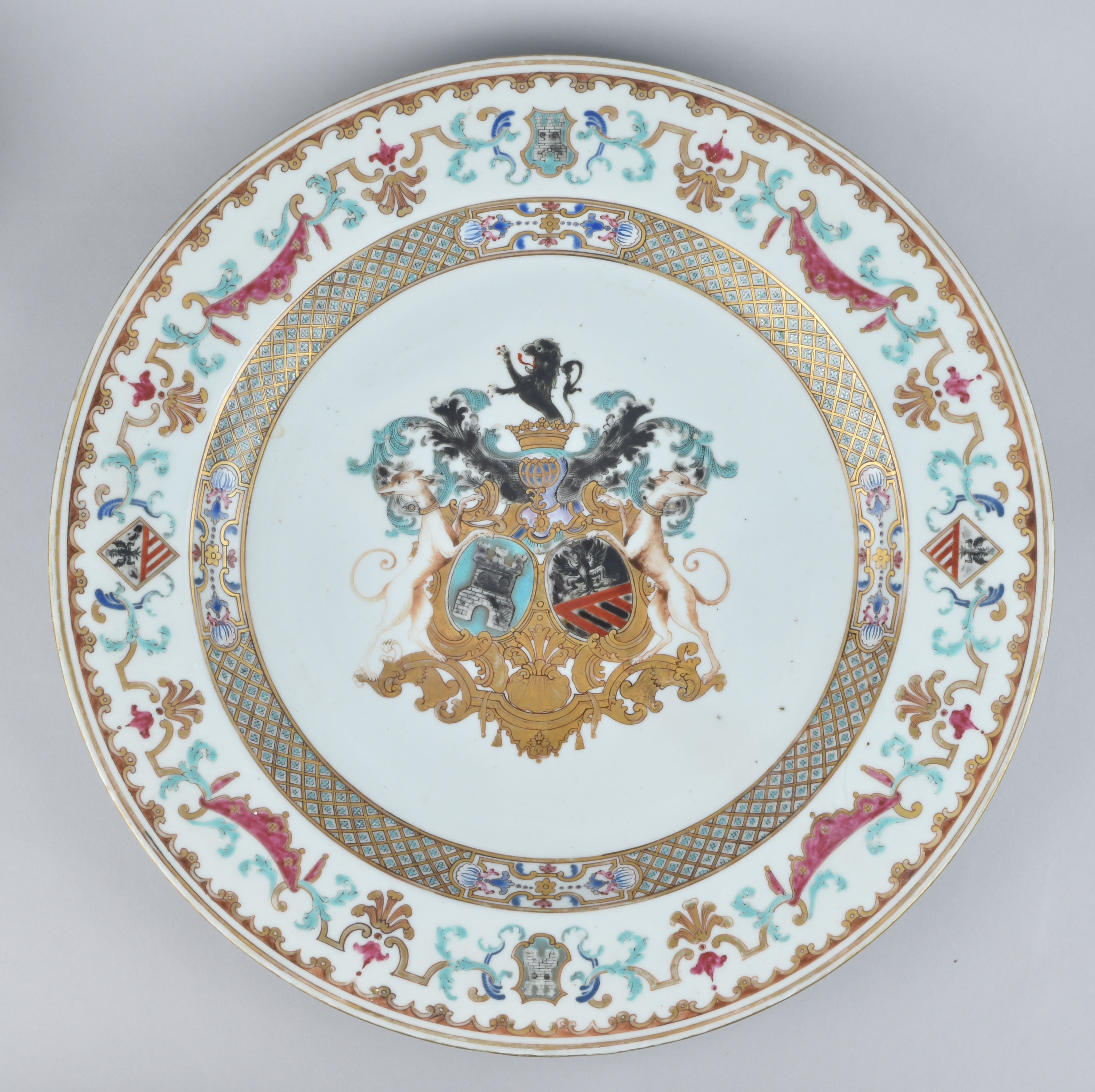 Famille rose Porcelain Yongzheng (1723-1735), ca. 1735, China Famille rose Porcelain Yongzheng (1723-1735), ca. 1735, China