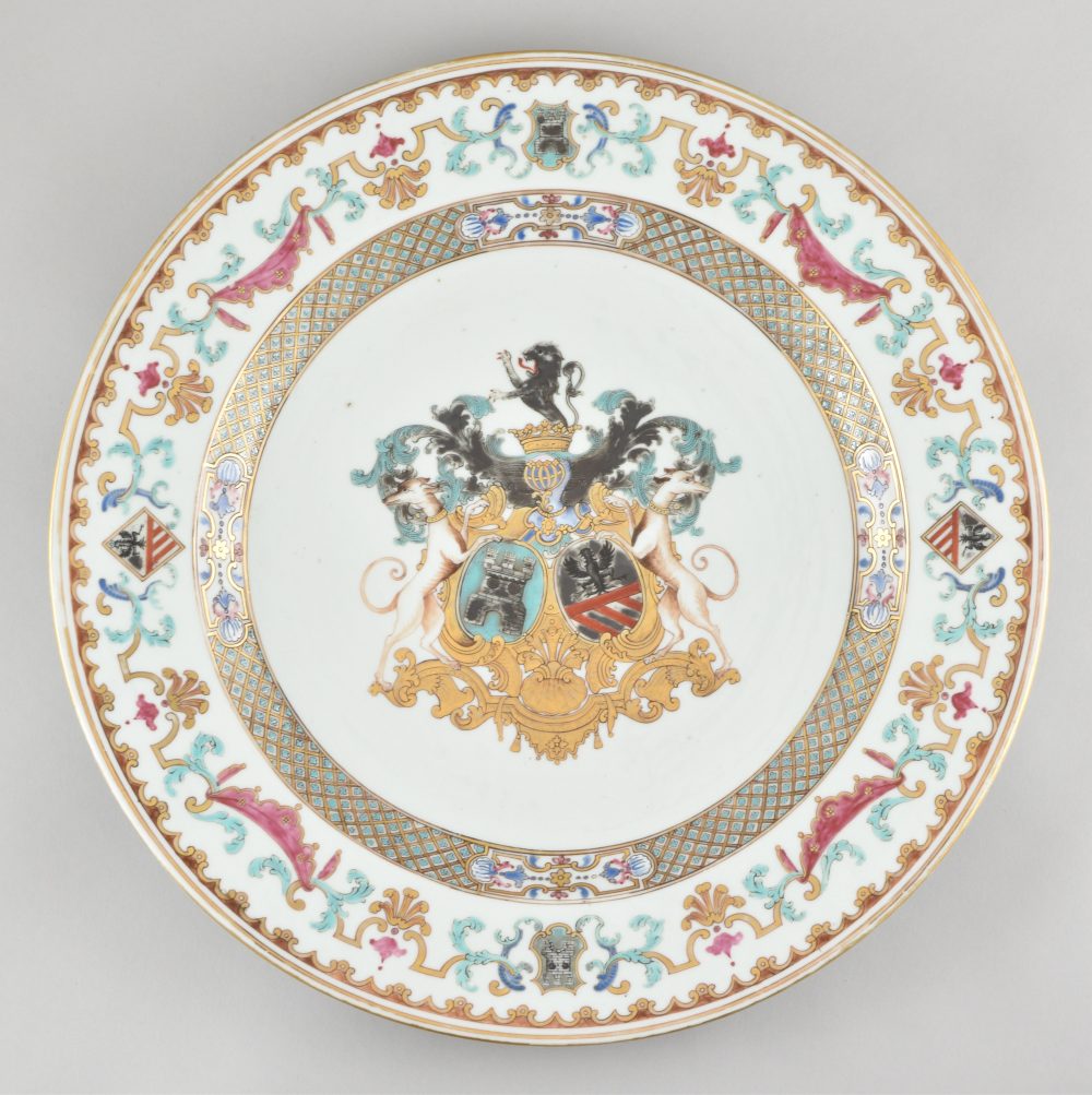 Famille rose Porcelain Yongzheng (1723-1735), ca. 1735, China Famille rose Porcelain Yongzheng (1723-1735), ca. 1735, China