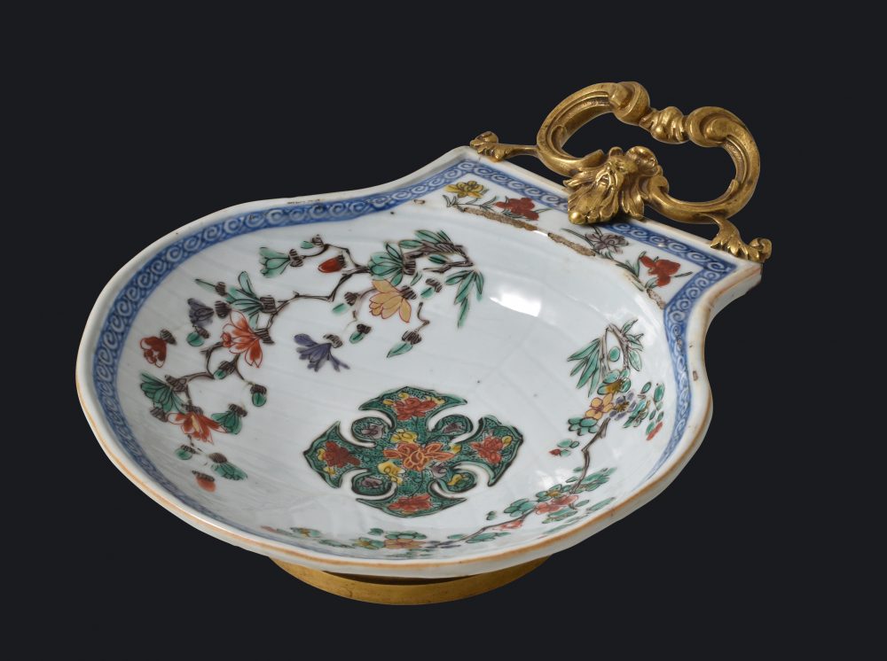 Porcelain Kangxi (1662-1722), ca. 1680, China Porcelain Kangxi (1662-1722), ca. 1680, China