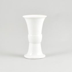 Porcelain Kangxi (1662-1722), ca. 1660, China (Dehua) Porcelain Kangxi (1662-1722), ca. 1660, China (Dehua)