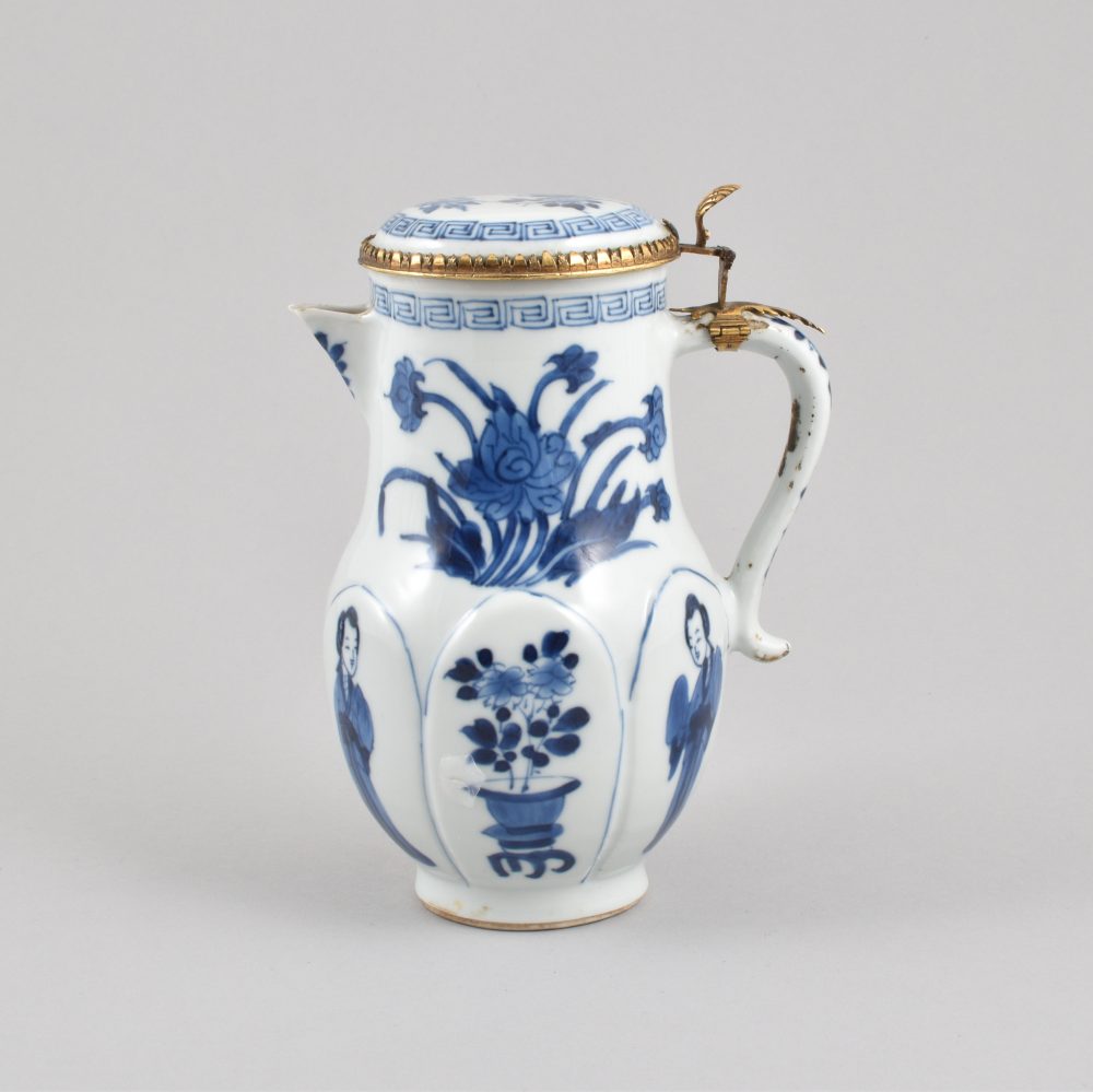 Porcelain Kangxi (1662-1722), China Porcelain Kangxi (1662-1722), China