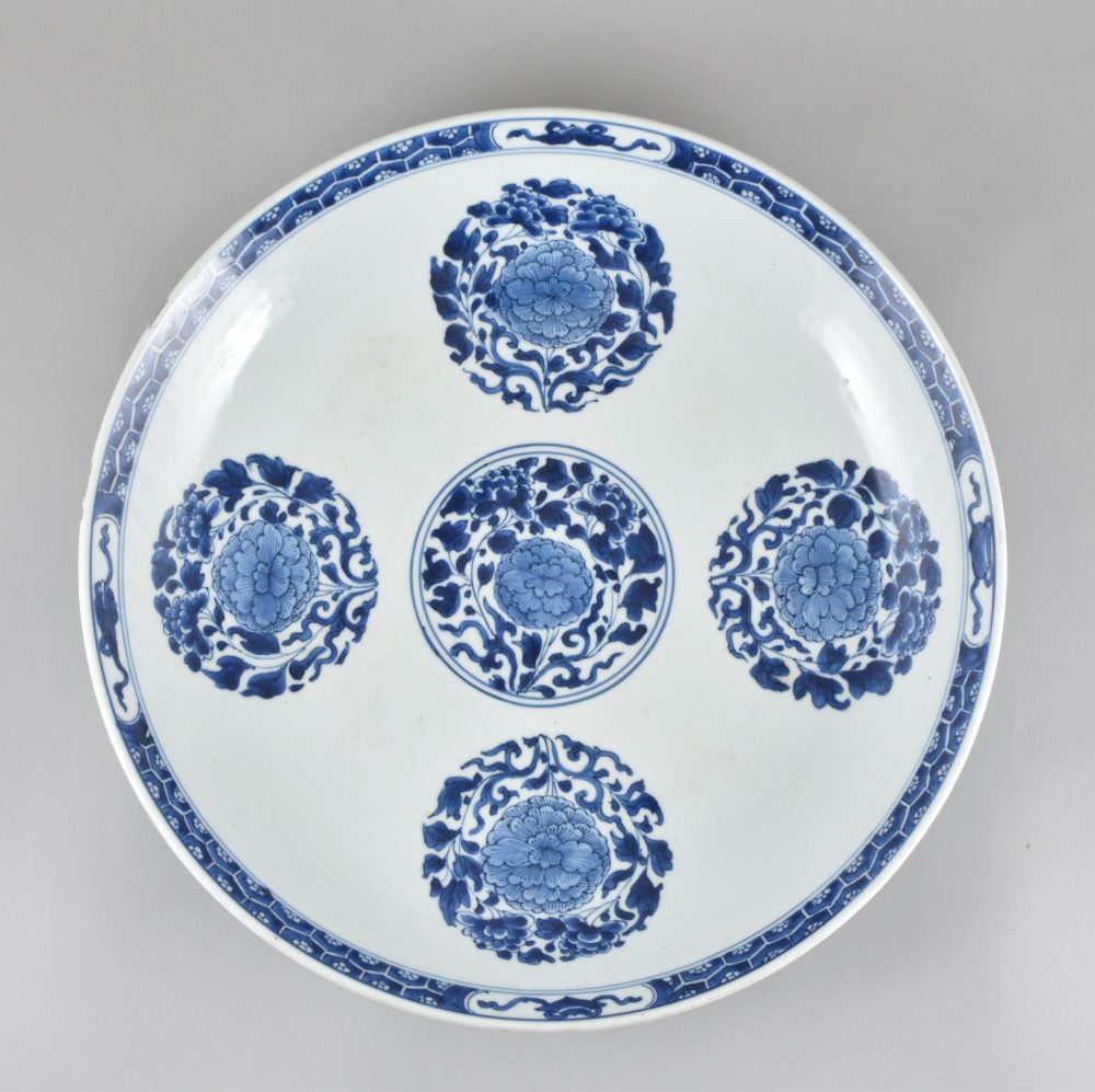 Porcelain Kangxi (1662-1722), China Porcelain Kangxi (1662-1722), China