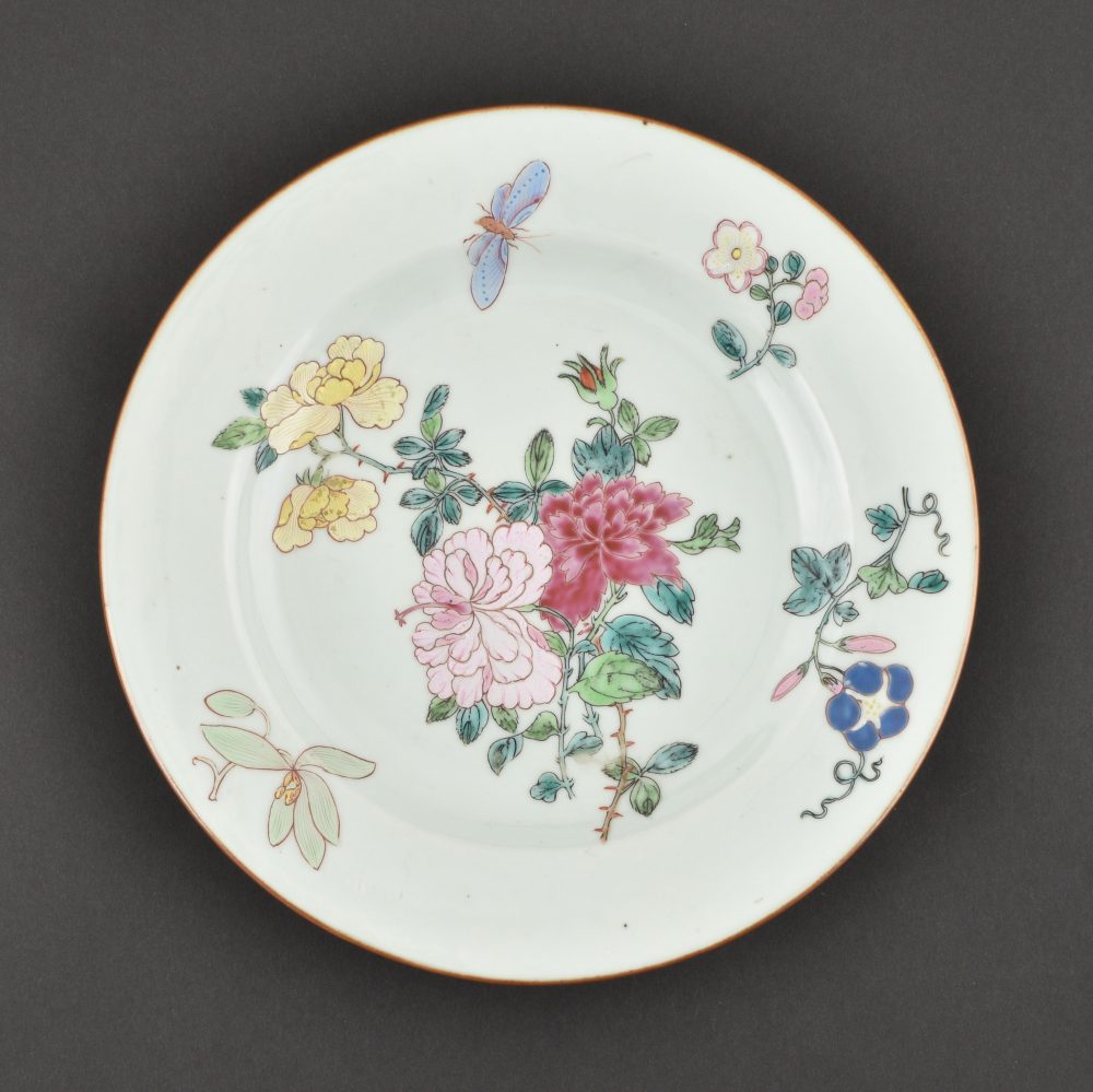 Famille rose Porcelain Yongzheng (1723-1735), China Famille rose Porcelain Yongzheng (1723-1735), China