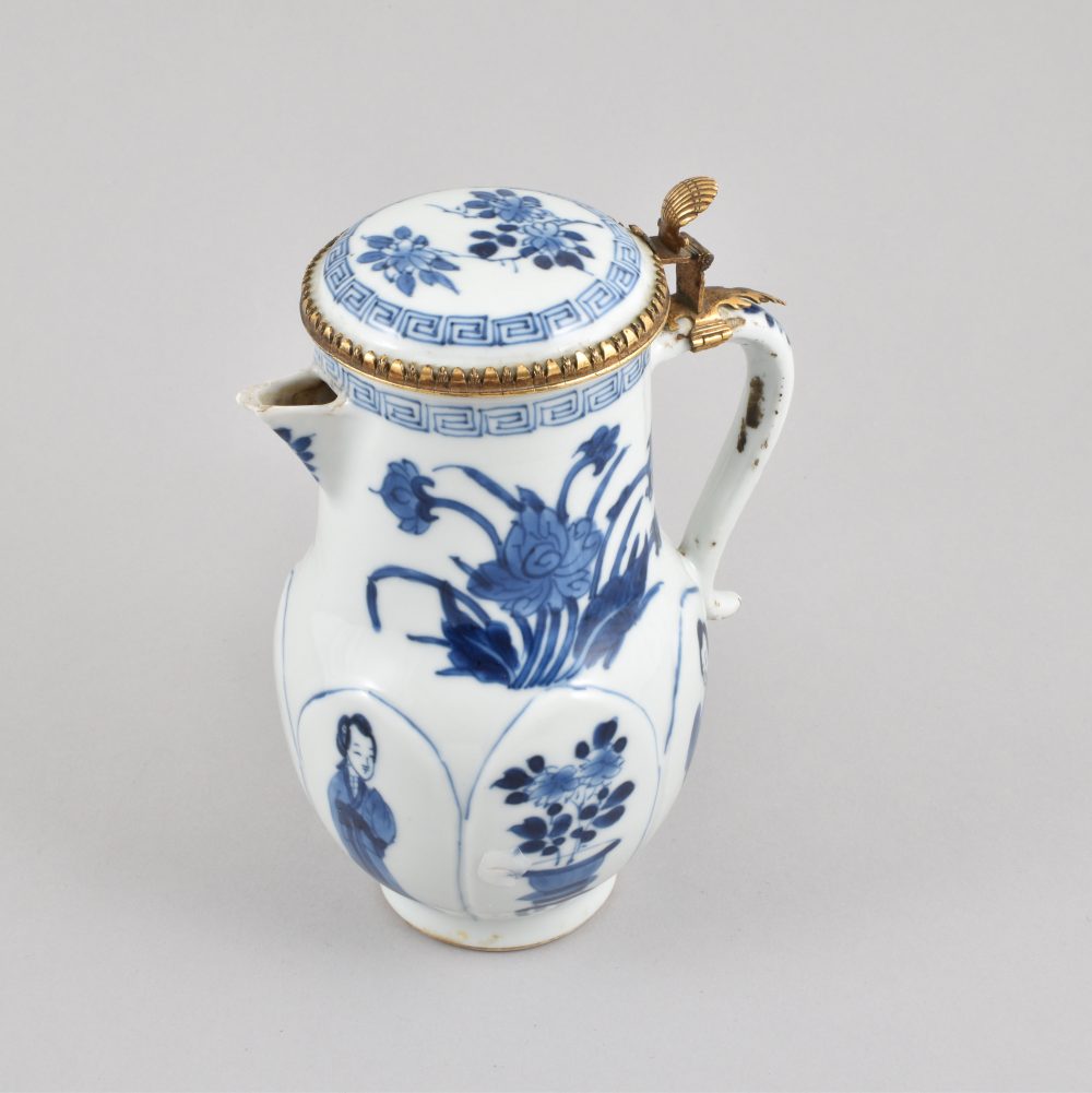 Porcelain Kangxi (1662-1722), China Porcelain Kangxi (1662-1722), China