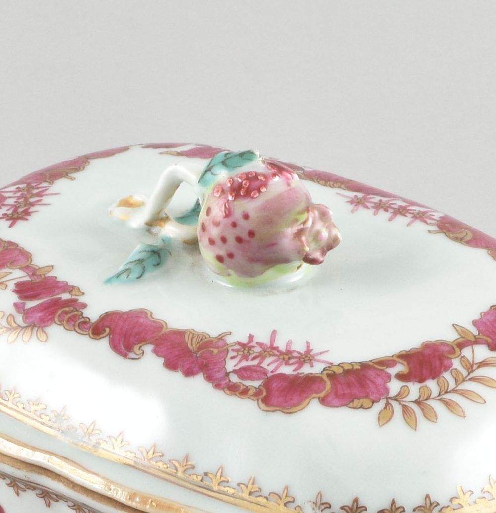 Famille rose Porcelain Qianlong (1735-1795), circa 1760, China Famille rose Porcelain Qianlong (1735-1795), circa 1760, China