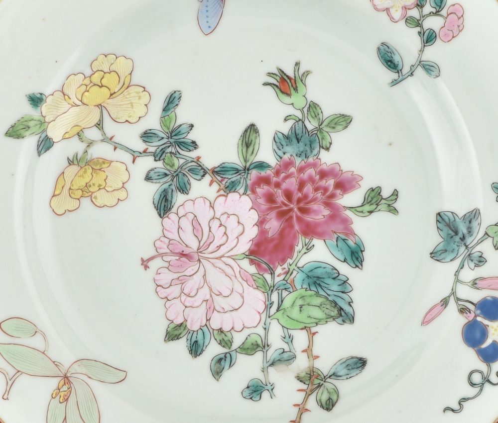 Famille rose Porcelain Yongzheng (1723-1735), China Famille rose Porcelain Yongzheng (1723-1735), China