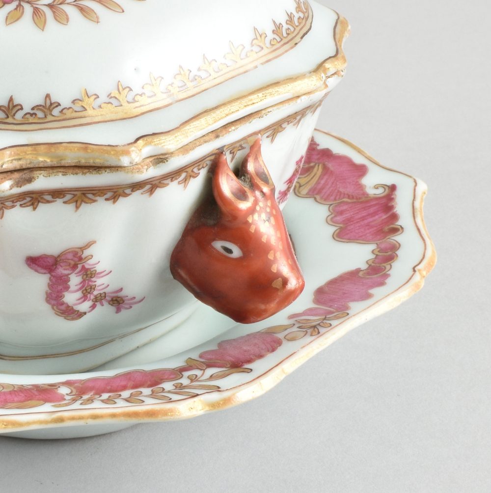 Famille rose Porcelain Qianlong (1735-1795), circa 1760, China Famille rose Porcelain Qianlong (1735-1795), circa 1760, China