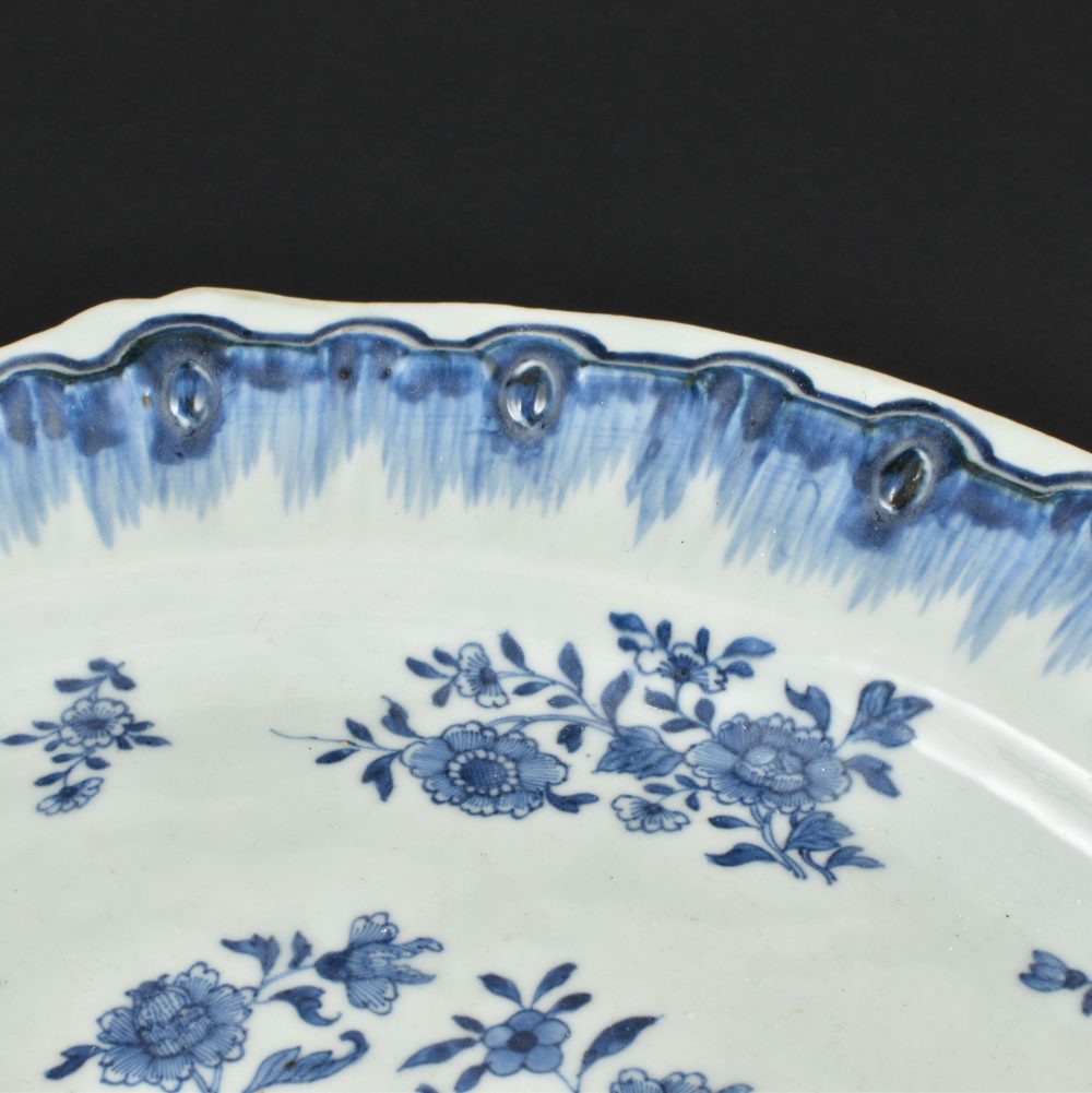 Porcelain Qianlong (1735-1795), circa 1770, China, possibly for the German market Porcelain Qianlong (1735-1795), circa 1770, China, possibly for the German market