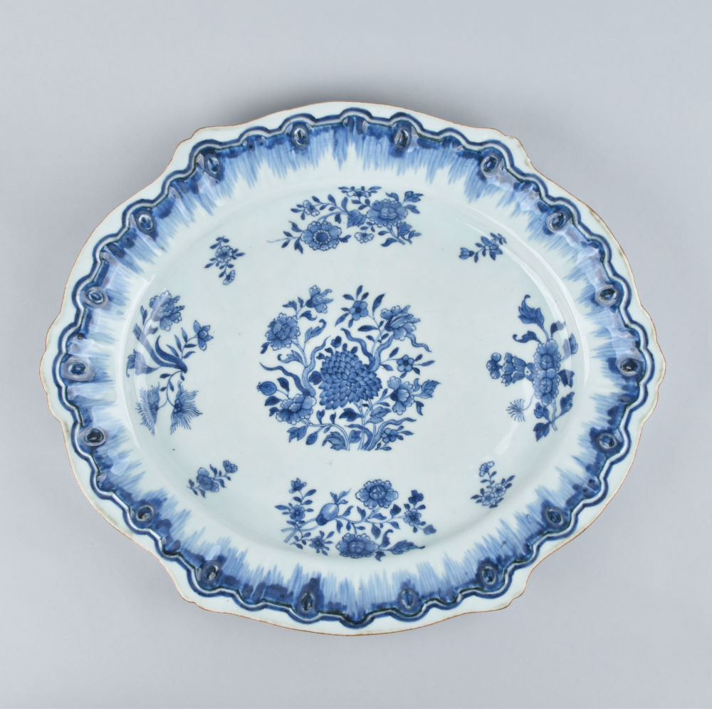 Porcelain Qianlong (1735-1795), circa 1770, China, possibly for the German market