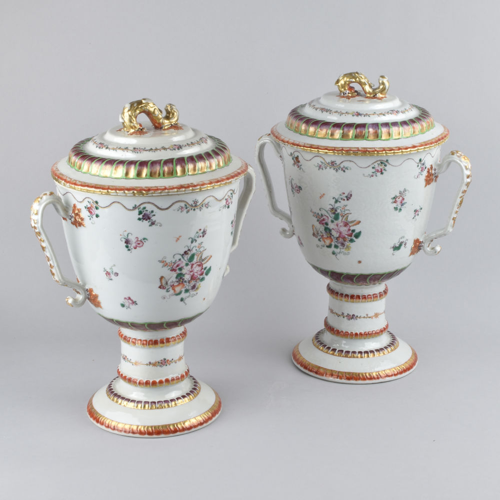 Porcelain Qianlong (1735-1795), circa 1780/90, China Porcelain Qianlong (1735-1795), circa 1780/90, China
