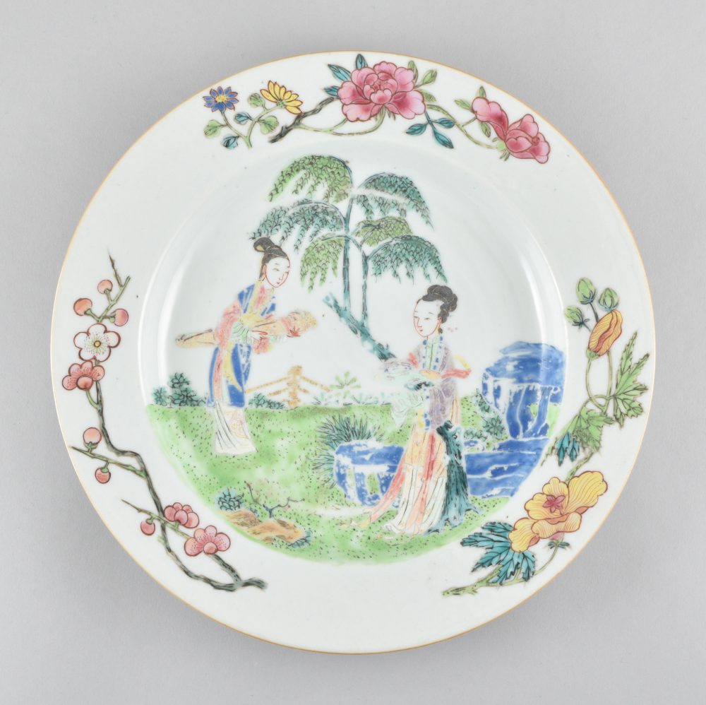 Famille rose Porcelain Yongzheng (1723-1735), China Famille rose Porcelain Yongzheng (1723-1735), China