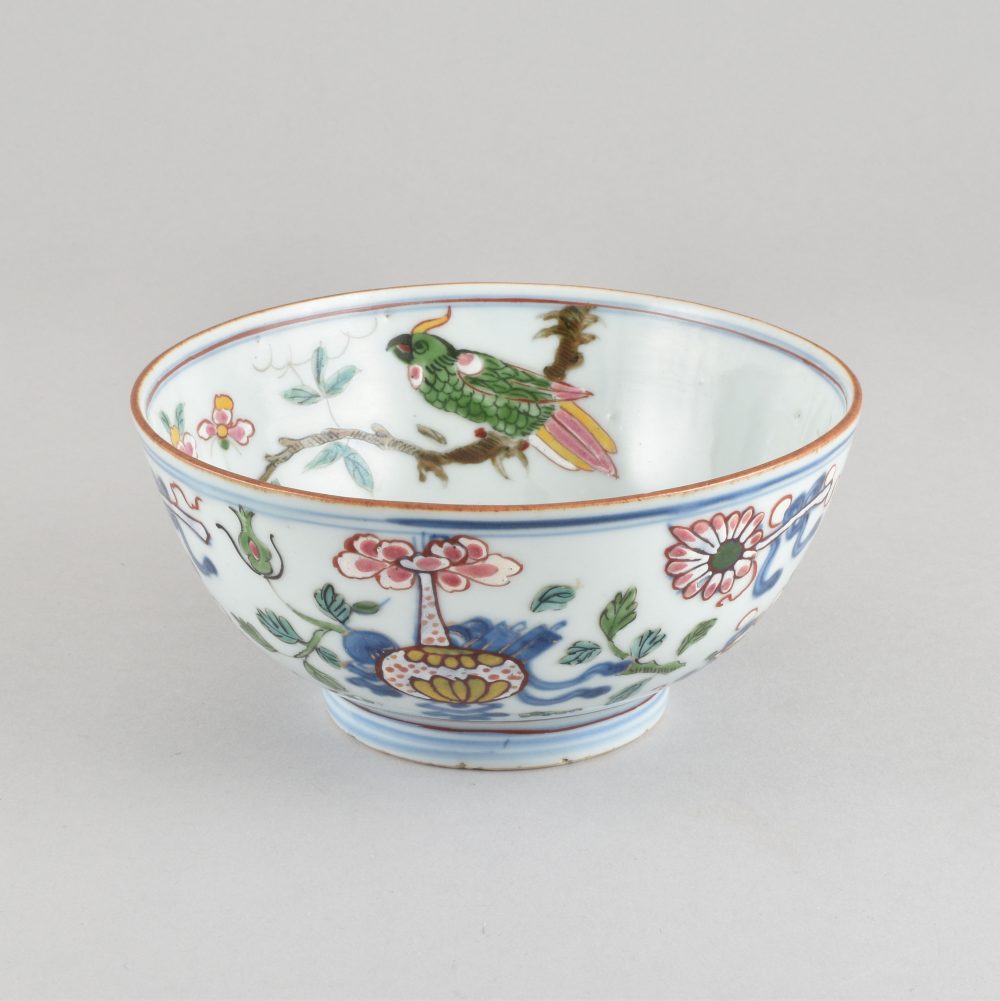 Porcelain The porcelain Kangxi period (1662-1722) ; the decoration made in London ca. 1740/1750, China Porcelain The porcelain Kangxi period (1662-1722) ; the decoration made in London ca. 1740/1750, China