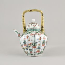 Famille verte Porcelain Kangxi (1662-1722), China Famille verte Porcelain Kangxi (1662-1722), China