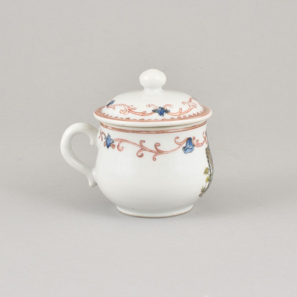 Porcelain Qianlong (1735-1795), circa 1745, china Porcelain Qianlong (1735-1795), circa 1745, china