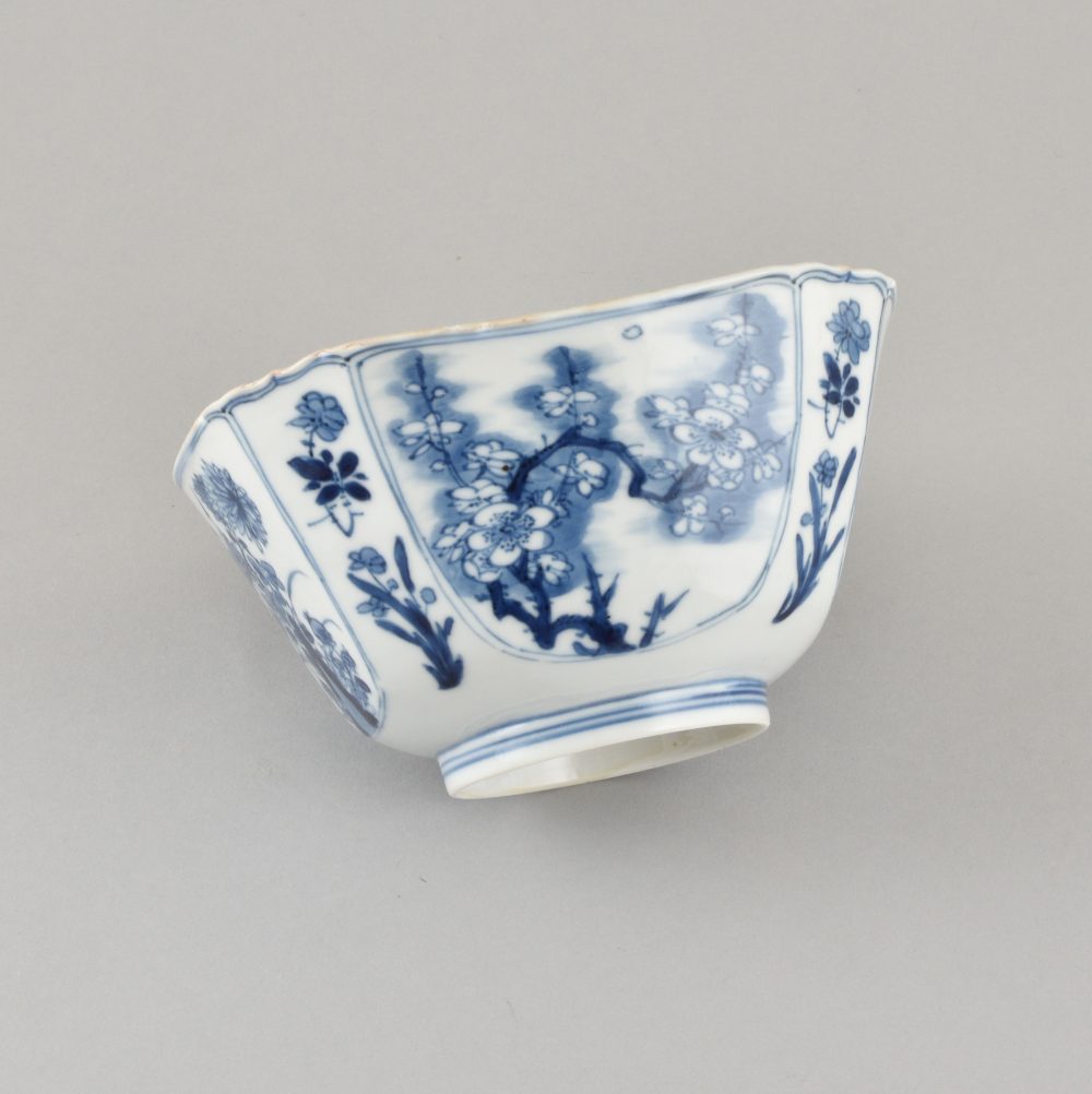 Porcelain Kangxi (1662-1722), China Porcelain Kangxi (1662-1722), China