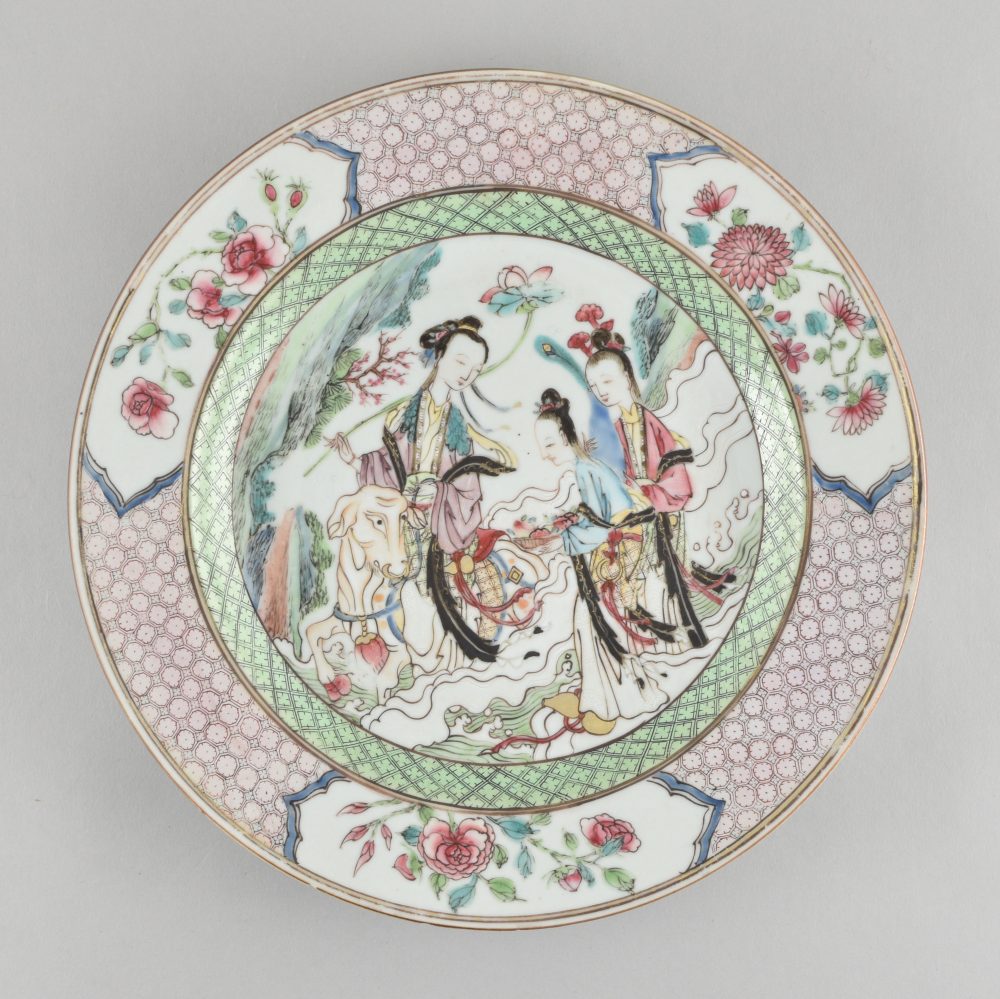 Famille rose Porcelain Yongzheng (1723-1735), circa 1730, China Famille rose Porcelain Yongzheng (1723-1735), circa 1730, China