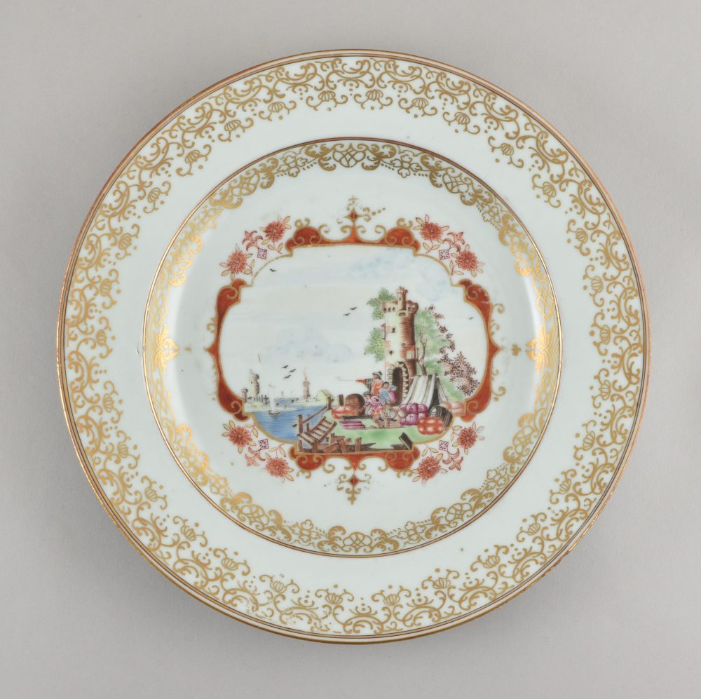 Famille rose Porcelain Qianlong (1735-1795), ca. 1750, China Famille rose Porcelain Qianlong (1735-1795), ca. 1750, China
