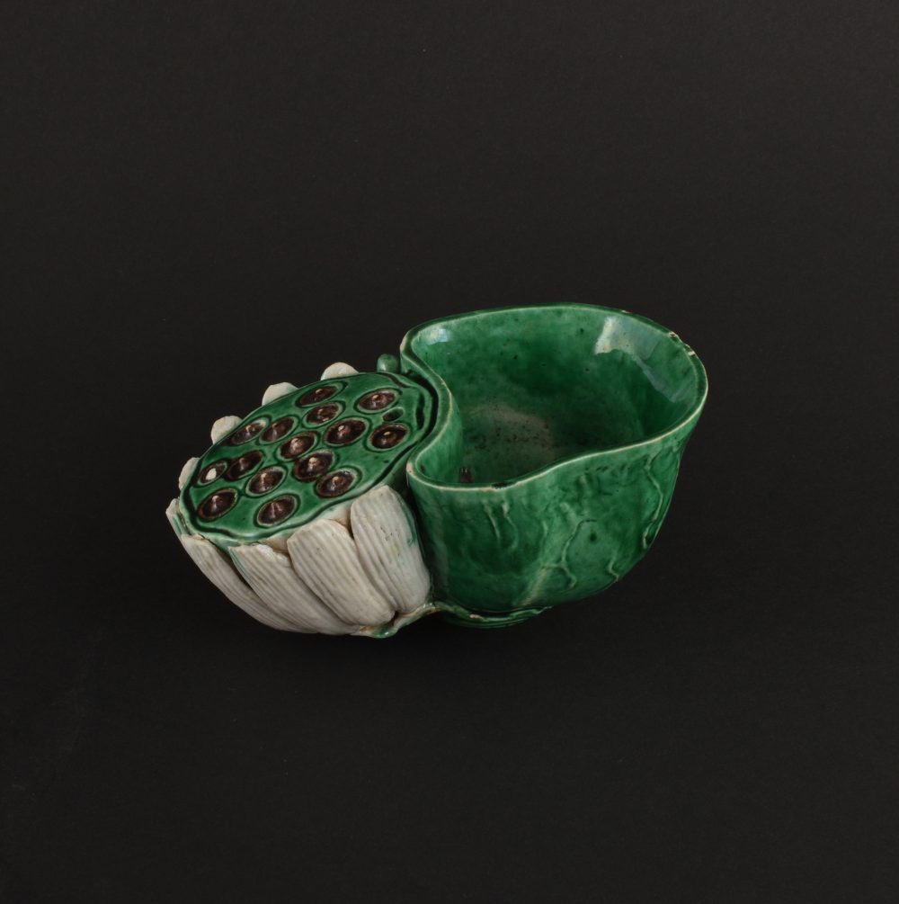 Famille verte Porcelain (biscuit) Kangxi (1662-1722), ca. 1690/1710, China Famille verte Porcelain (biscuit) Kangxi (1662-1722), ca. 1690/1710, China