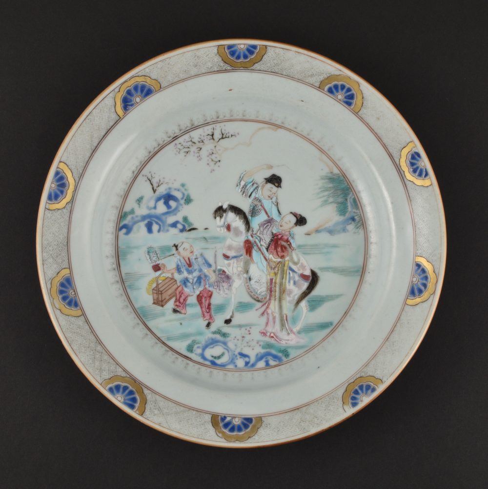 Famille rose Porcelain Yongzheng (1723-1735), China Famille rose Porcelain Yongzheng (1723-1735), China