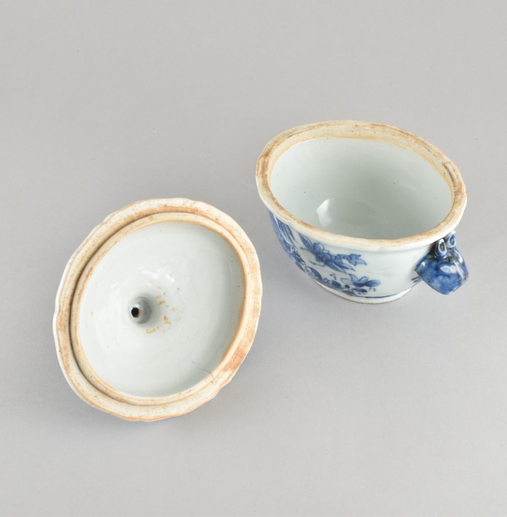 Porcelain Qianlong (1736-1795), ca. 1760, China Porcelain Qianlong (1736-1795), ca. 1760, China