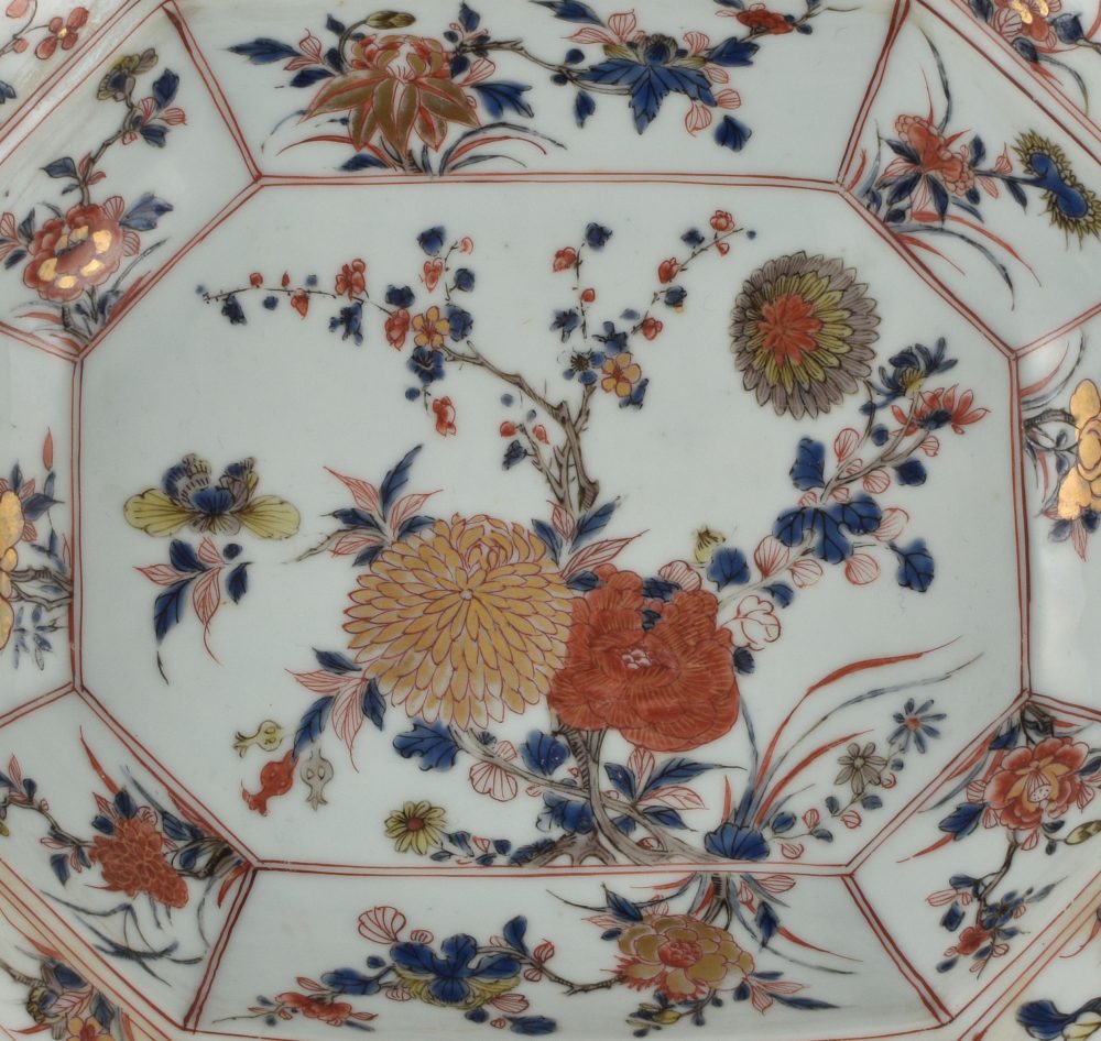 Porcelain Kangxi / Yongzheng period, ca. 1720/1725, China Porcelain Kangxi / Yongzheng period, ca. 1720/1725, China