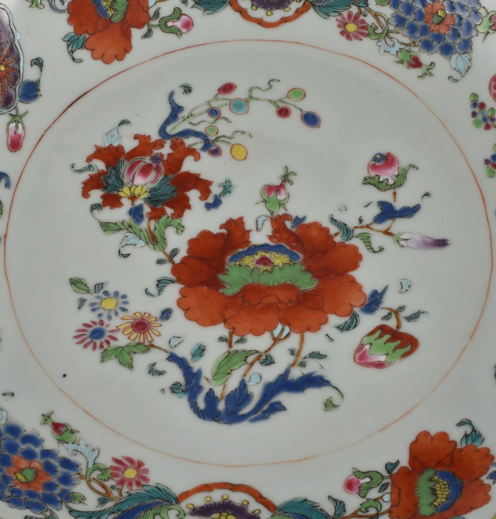 Famille rose Porcelain Yongzheng period (1723-1735) or Qianlong period (1735-1795), China