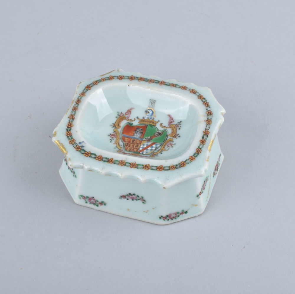 Porcelain Qianlong (1736-1795), ca. 1775, China (for the Portuguese market) Porcelain Qianlong (1736-1795), ca. 1775, China (for the Portuguese market)