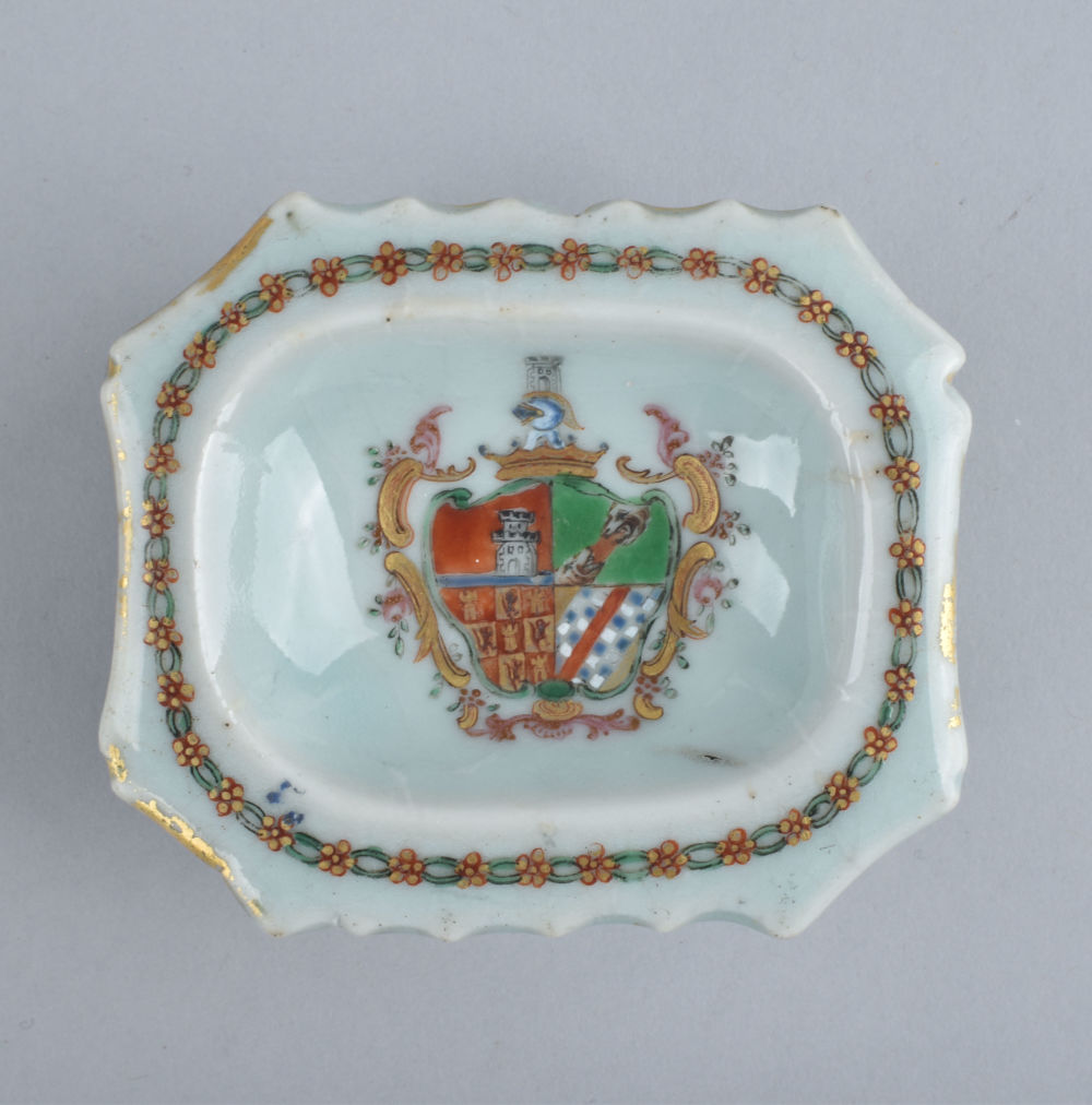 Porcelain Qianlong (1736-1795), ca. 1775, China (for the Portuguese market)