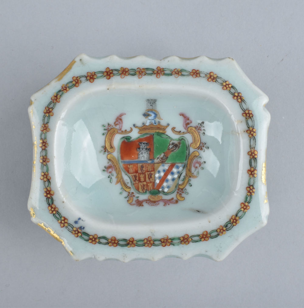 Porcelain Qianlong (1736-1795), ca. 1775, China (for the Portuguese market) Porcelain Qianlong (1736-1795), ca. 1775, China (for the Portuguese market)