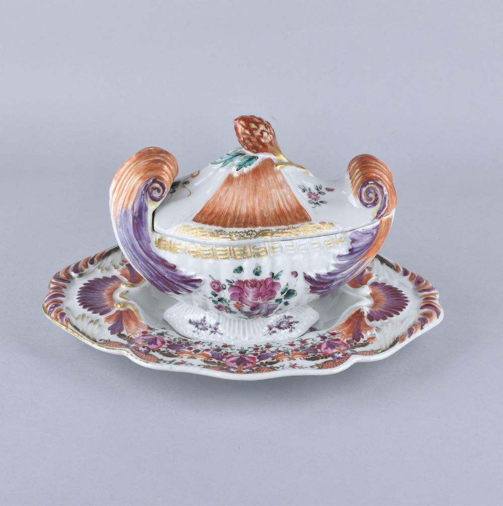 Famille rose Porcelaine Qianlong (1735-1795), China Famille rose Porcelaine Qianlong (1735-1795), China