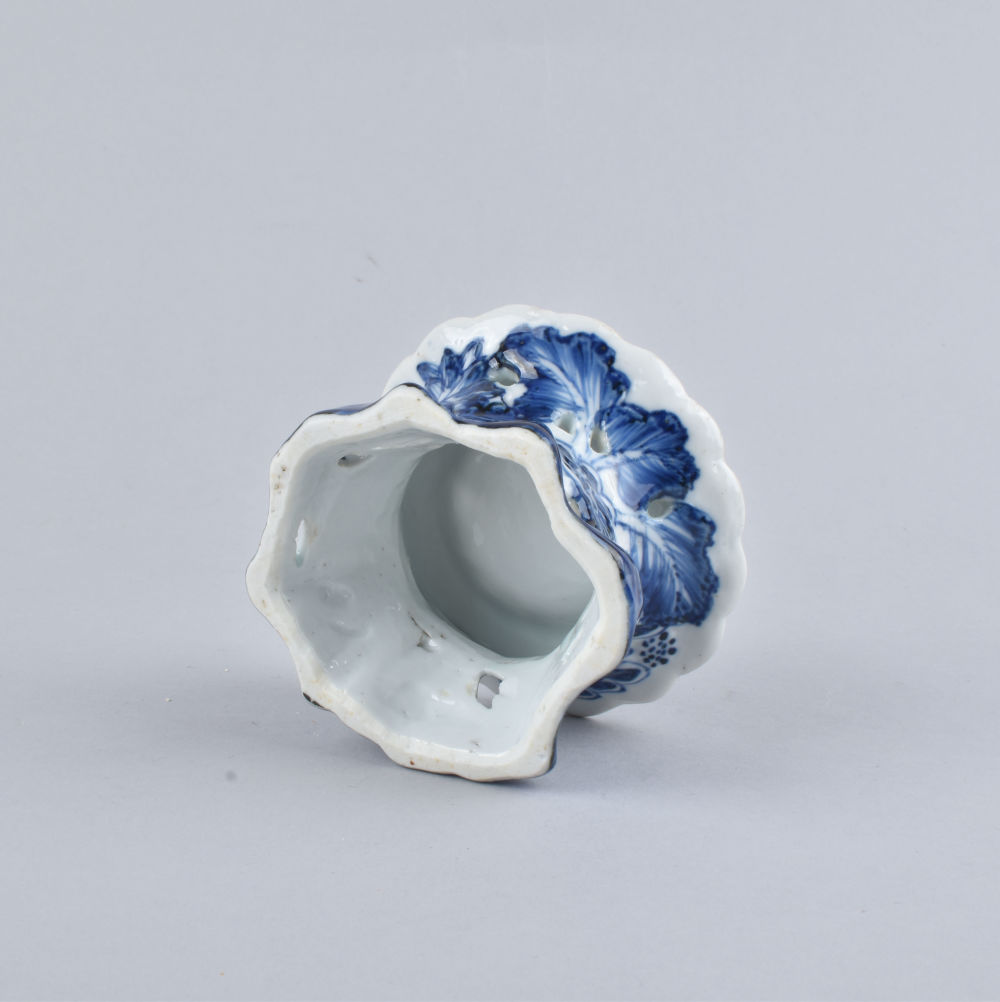 Porcelain Kangxi (1662-1722), China Porcelain Kangxi (1662-1722), China