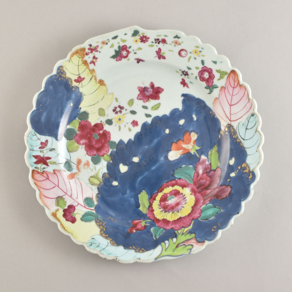 Famille rose Porcelaine Qianlong (1735-1795), China Famille rose Porcelaine Qianlong (1735-1795), China