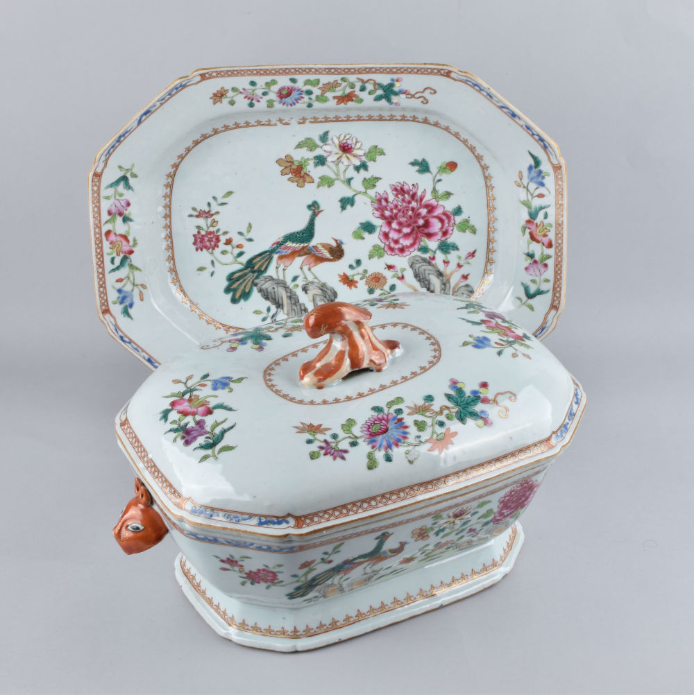 Famille rose Porcelain Qianlong (1735-1795), China Famille rose Porcelain Qianlong (1735-1795), China