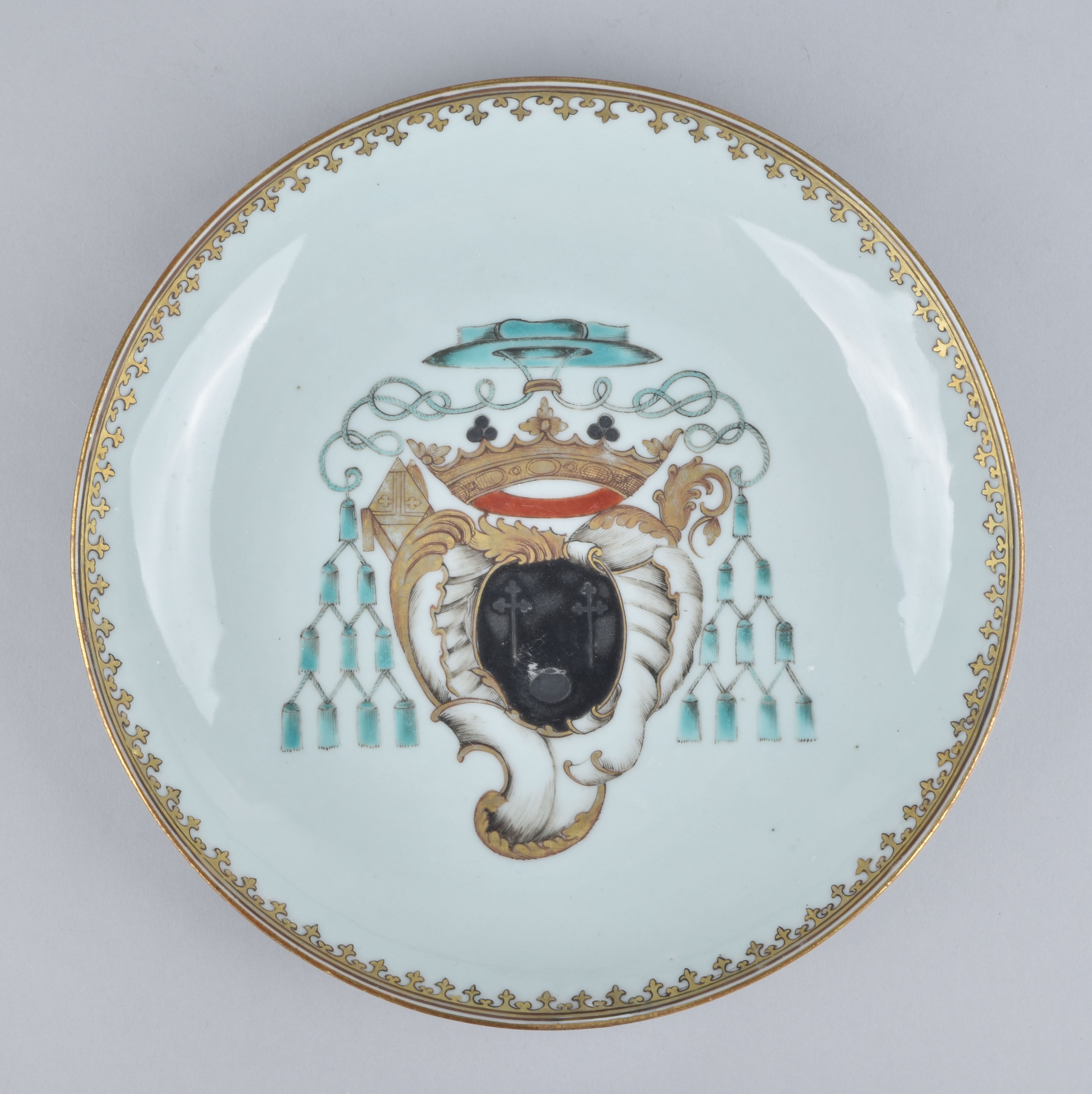 Porcelain Qianlong (1735-1795), circa 1750/55, China Porcelain Qianlong (1735-1795), circa 1750/55, China