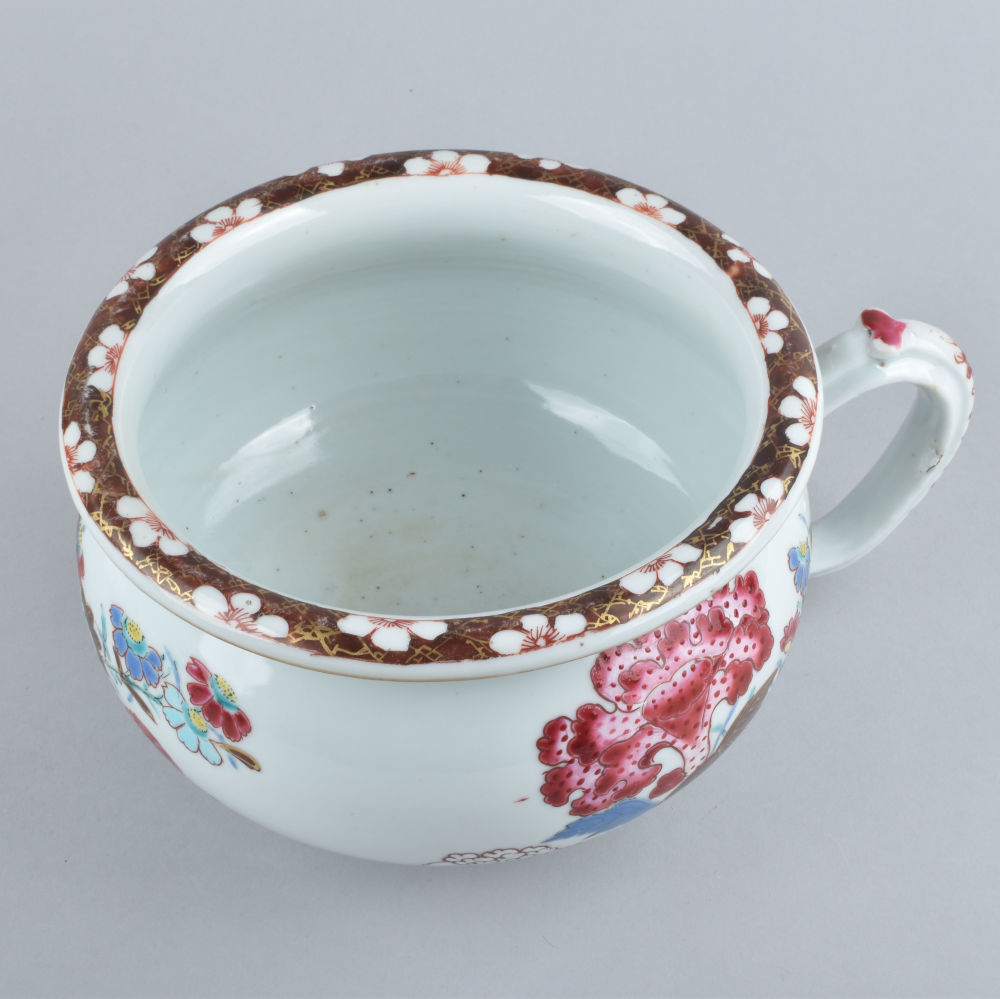Famille rose Porcelain yongzheng (1723-1735), China Famille rose Porcelain yongzheng (1723-1735), China