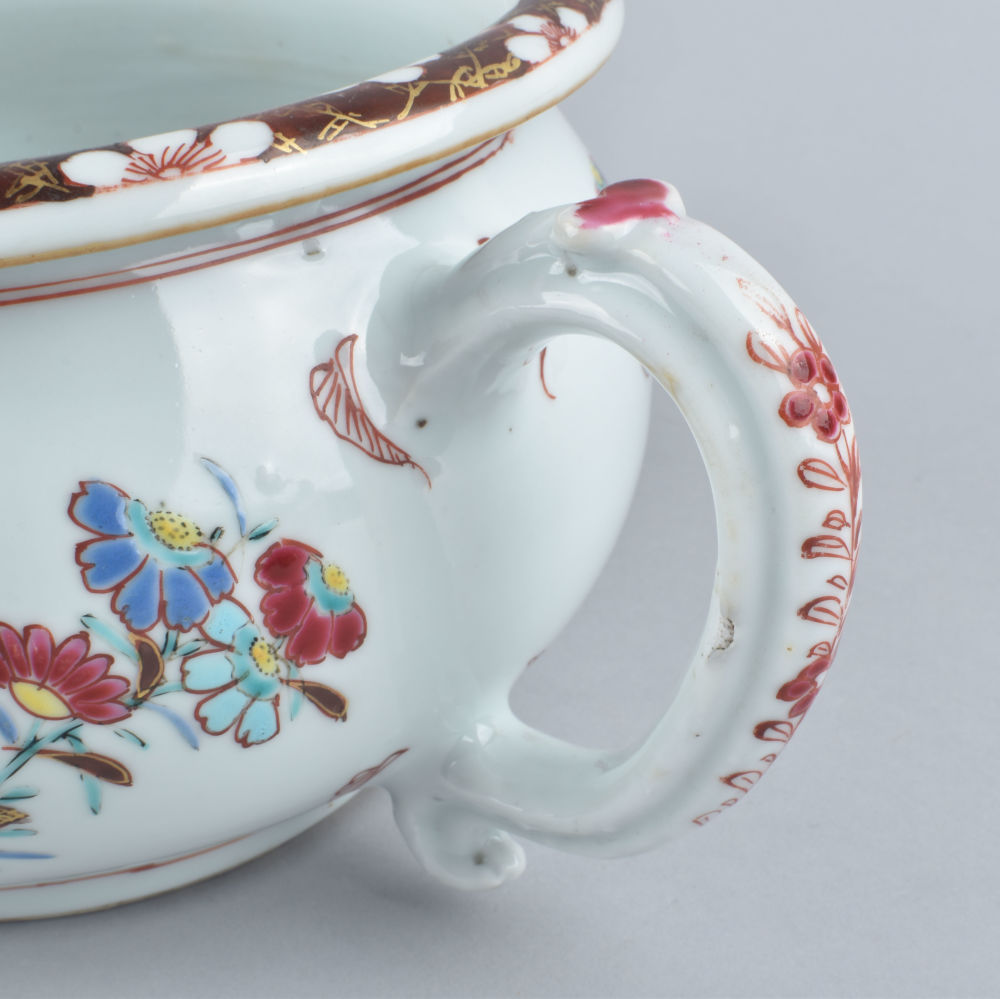 Famille rose Porcelain yongzheng (1723-1735), China Famille rose Porcelain yongzheng (1723-1735), China