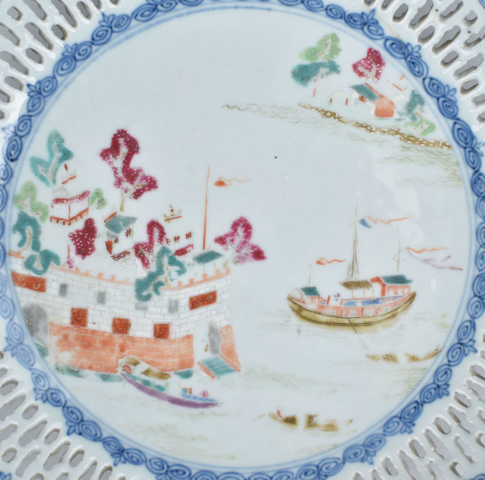 Famille rose Porcelain Qianlong period (1736-1795), ca. 1780, China Famille rose Porcelain Qianlong period (1736-1795), ca. 1780, China