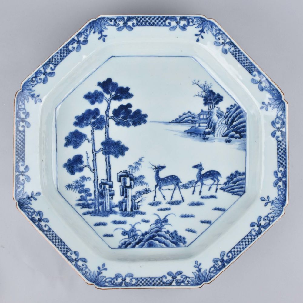 Porcelain Qianlong (1735-1795), China Porcelain Qianlong (1735-1795), China