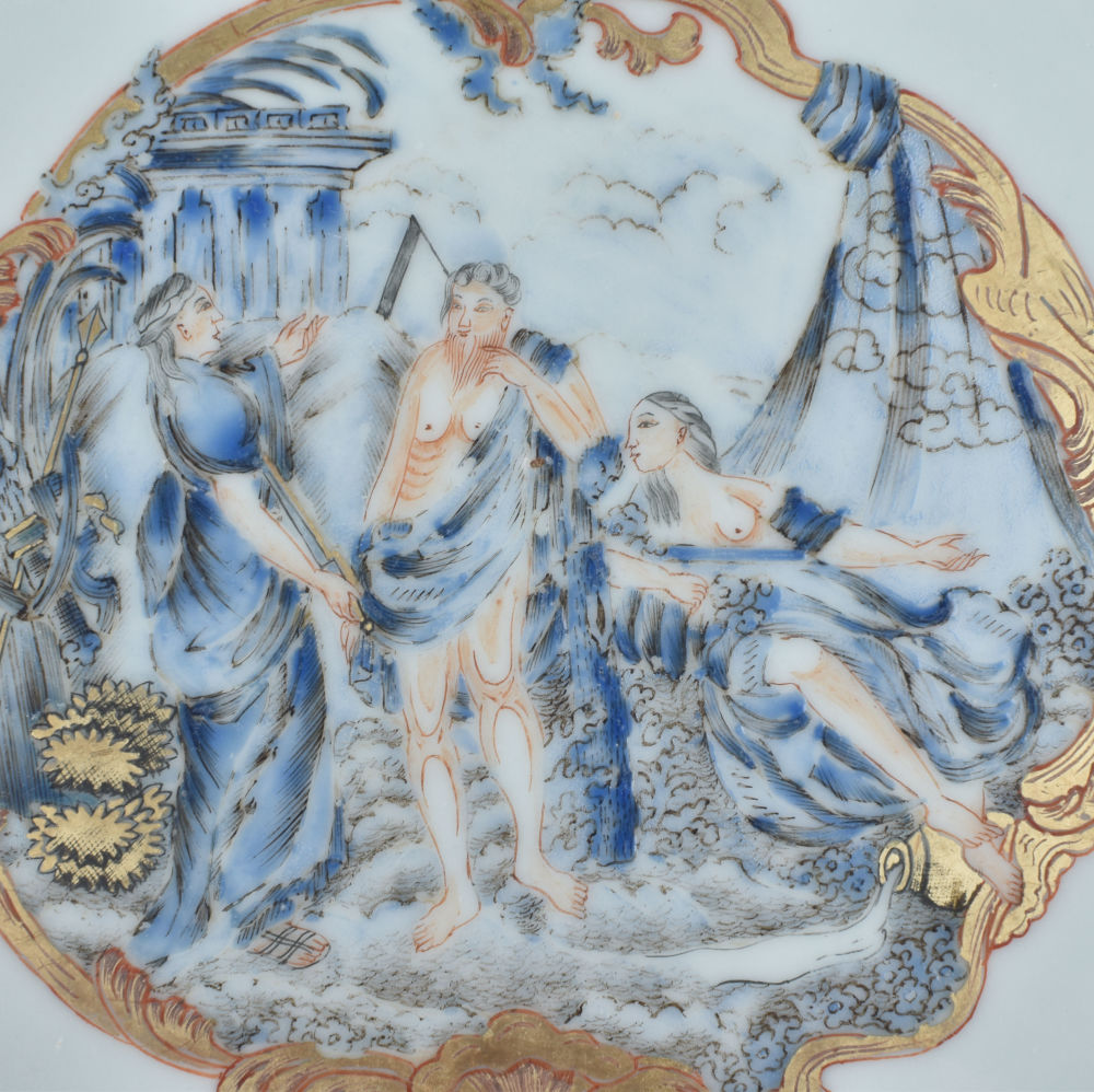 Porcelain Qianlong (1735-1795), circa 1745/1750, China Porcelain Qianlong (1735-1795), circa 1745/1750, China