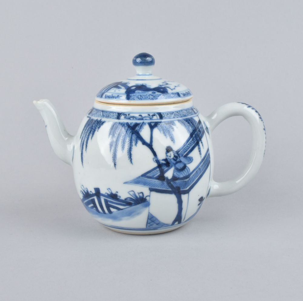 Porcelain Late Kangxi / Yongzheng period, ca. 1720/25, China Porcelain Late Kangxi / Yongzheng period, ca. 1720/25, China
