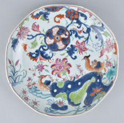 Porcelain Qianlong (1735-1795), China Porcelain Qianlong (1735-1795), China